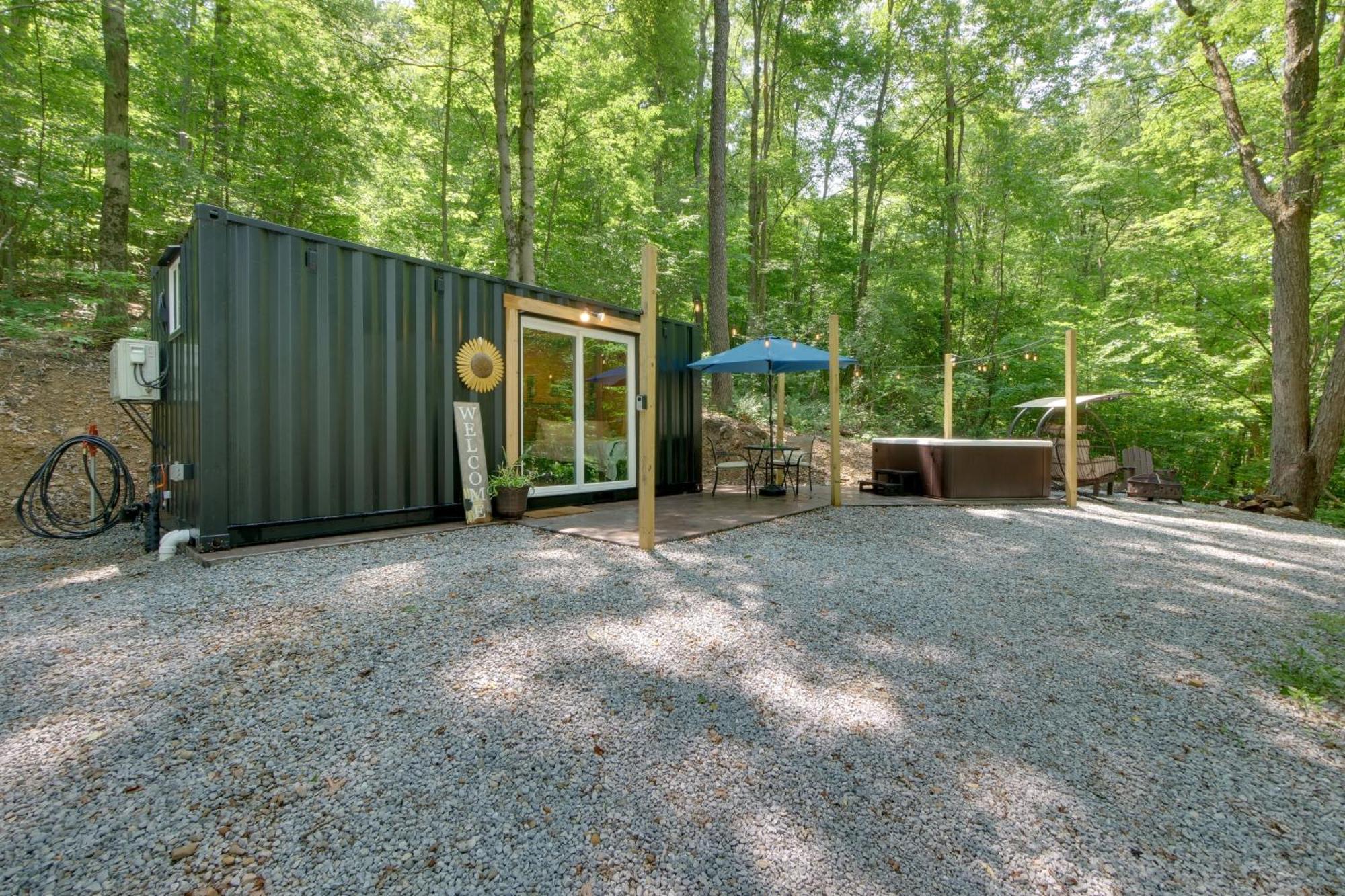 Tiny Home With Hot Tub By Mohican State Park! Loudonville Kültér fotó